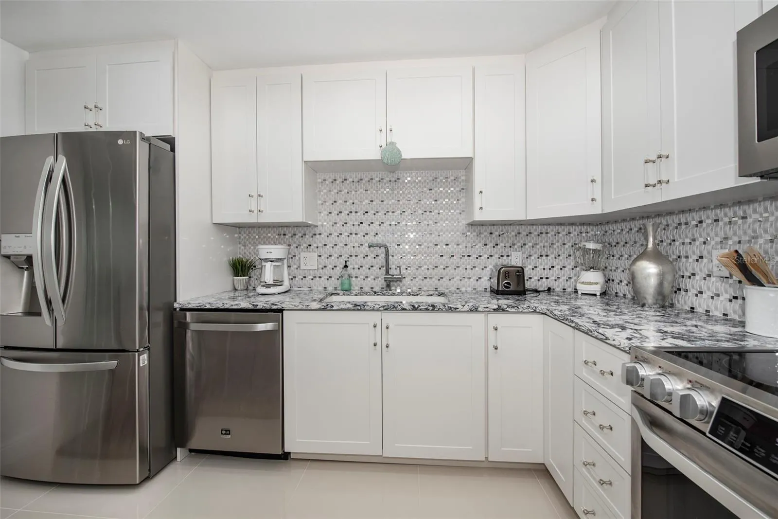 675 S GULFVIEW BLVD #704 #704