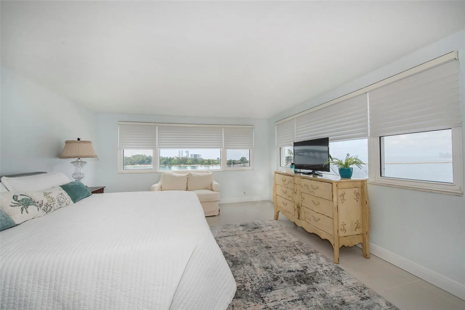 675 S GULFVIEW BLVD #704 #704