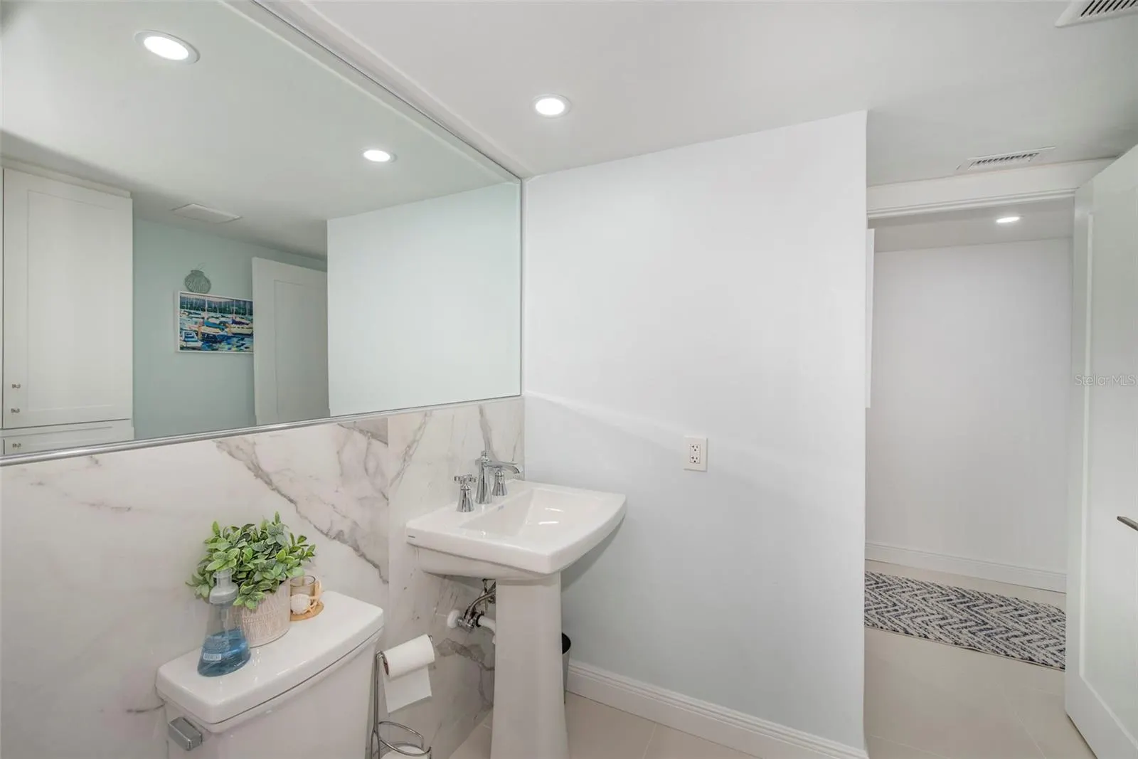 675 S GULFVIEW BLVD #704 #704