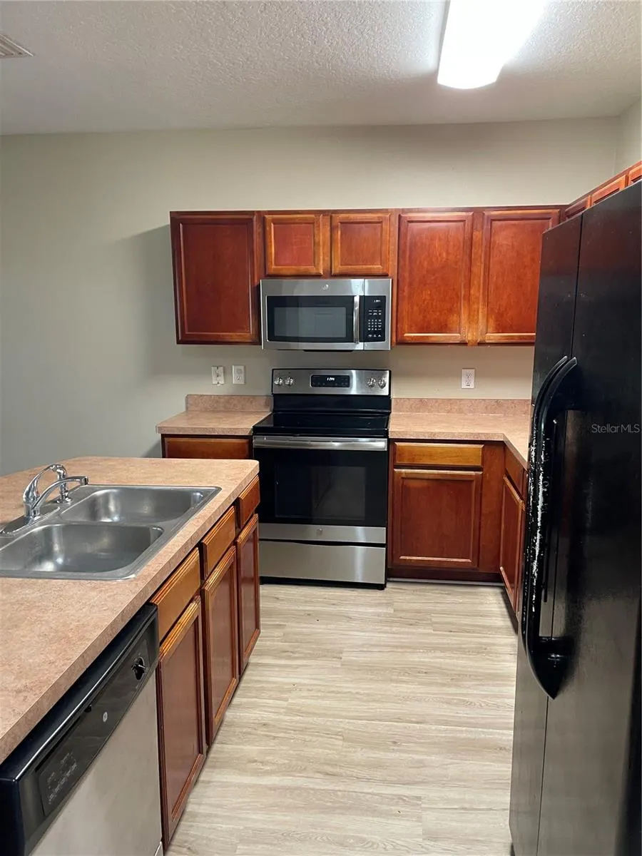 1051 BLACKWATER DR #1051 #1051