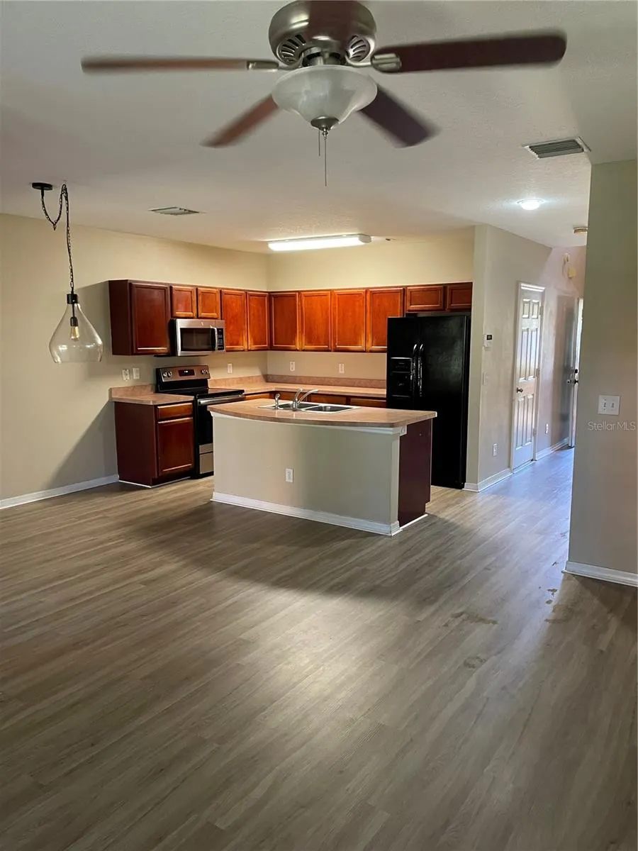 1051 BLACKWATER DR #1051 #1051