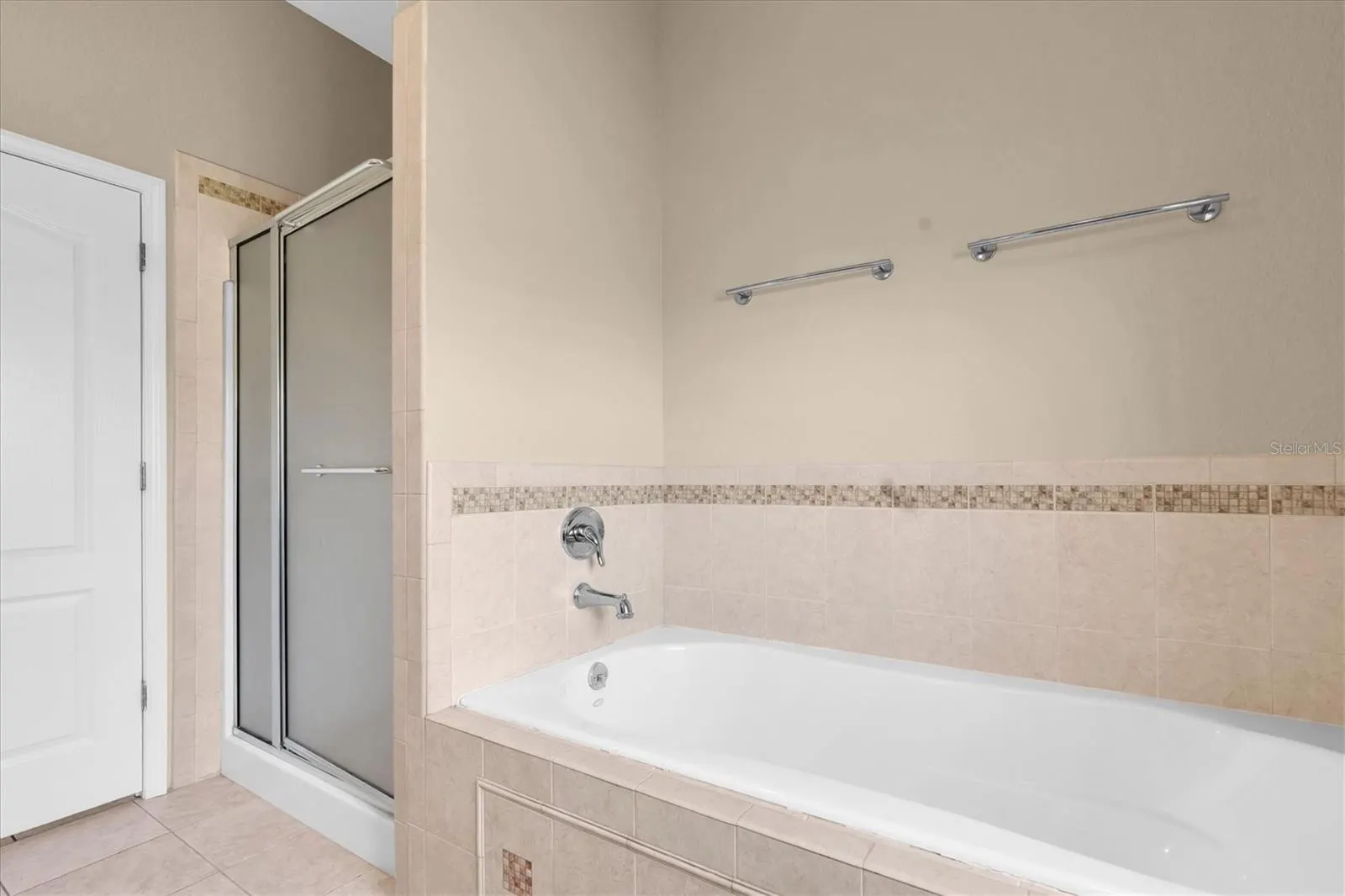 5909 ARTESIAN RIDGE LN
