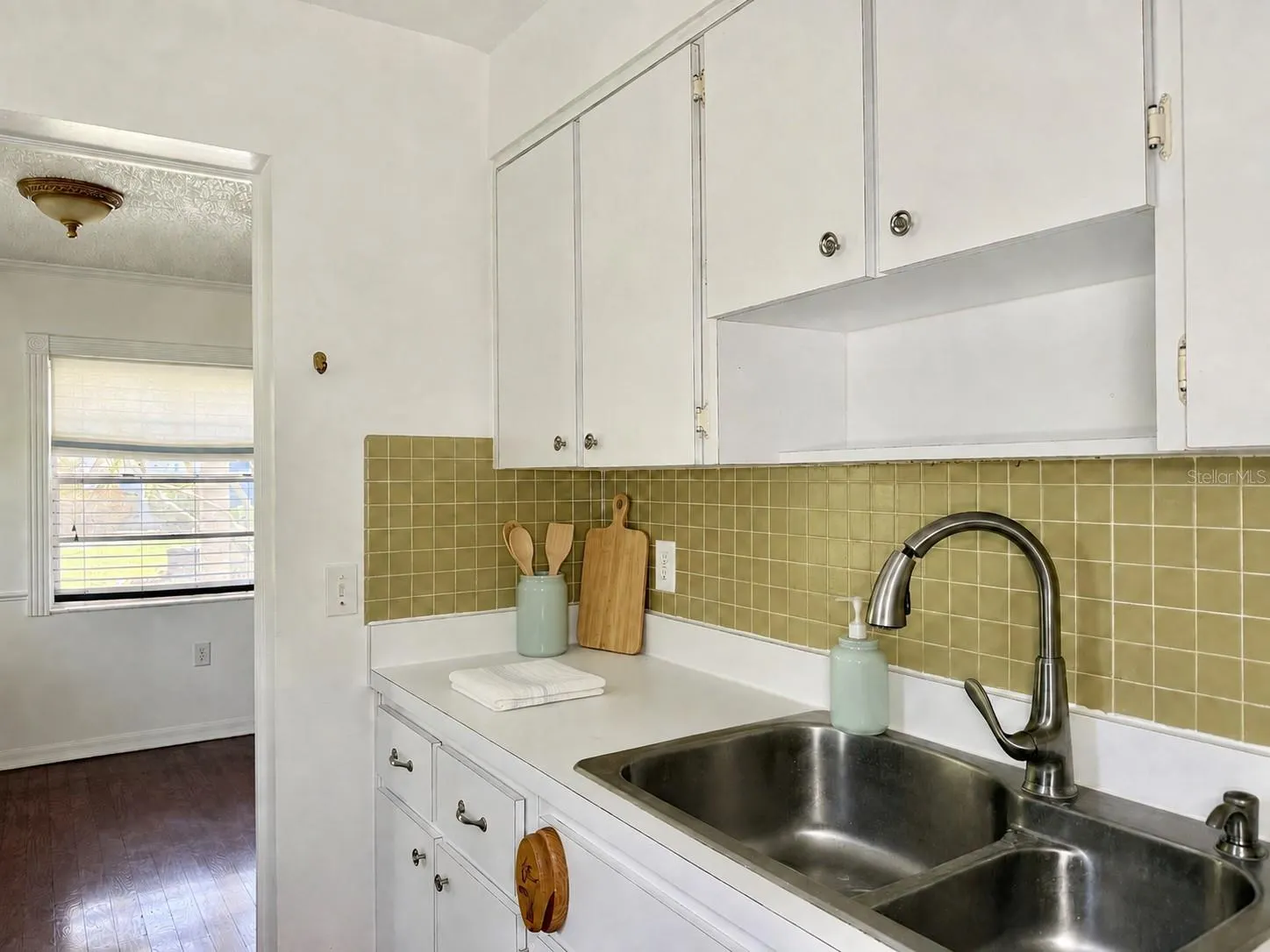 350 79TH AVE N #102 #102