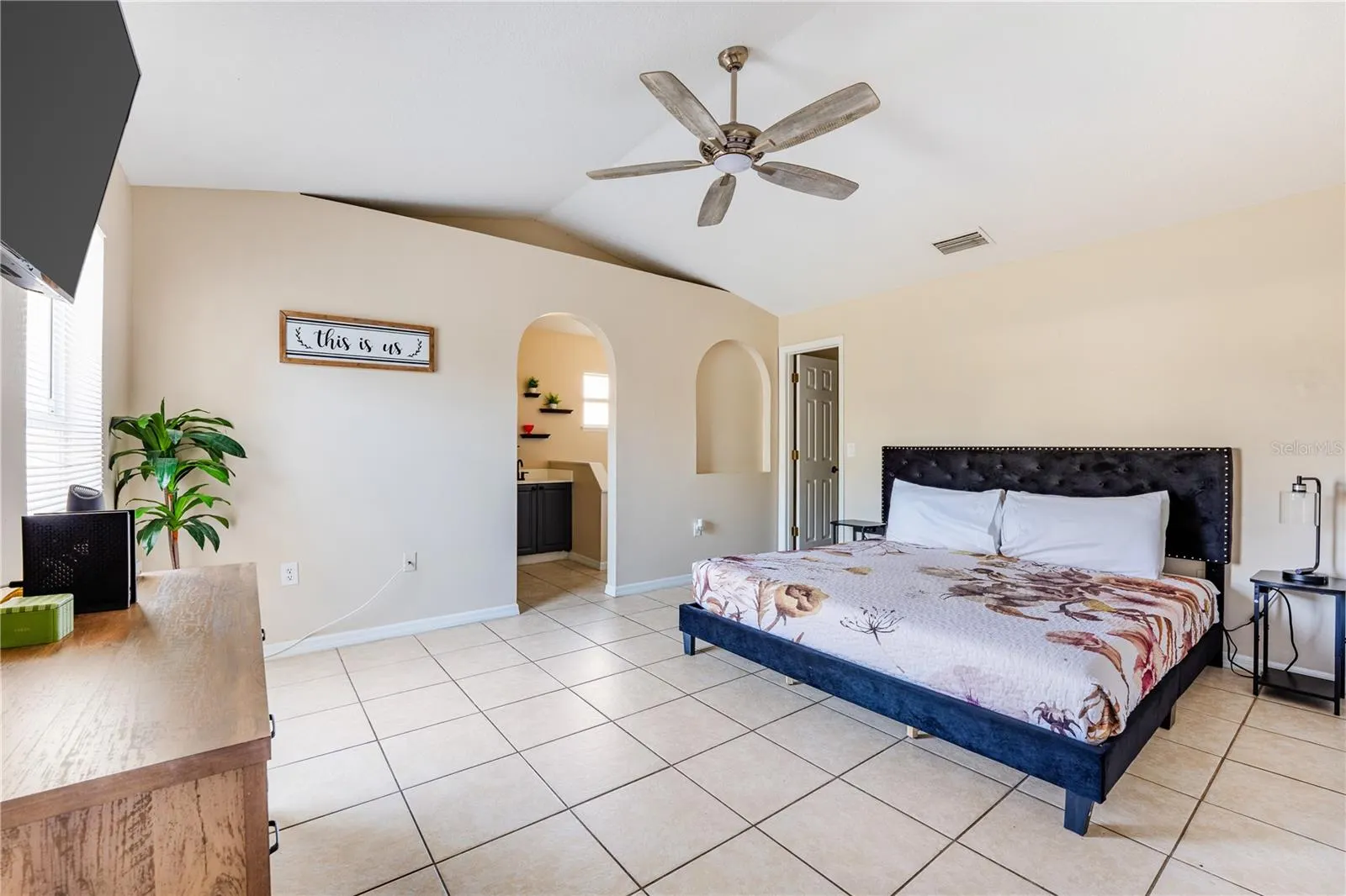 331 MARQUEE DRIVE DR