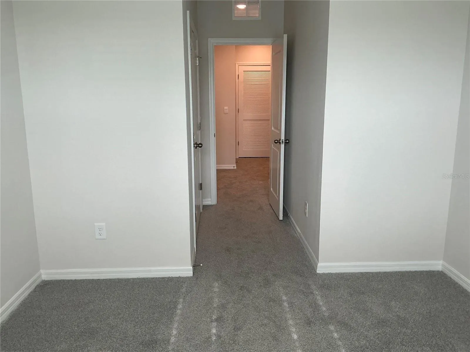 11961 HAMILTON AVE