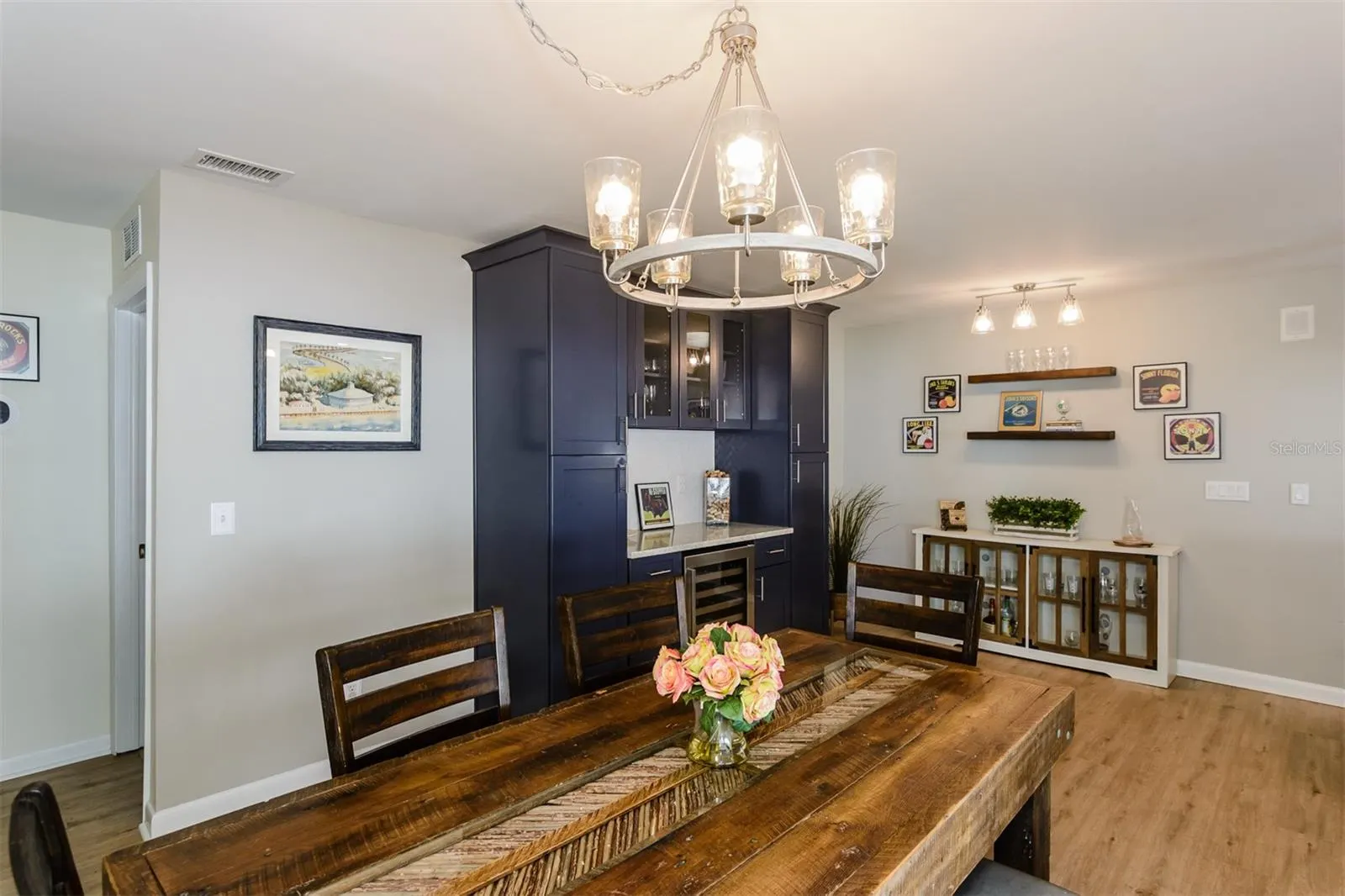 57 HARBOR OAKS CIR