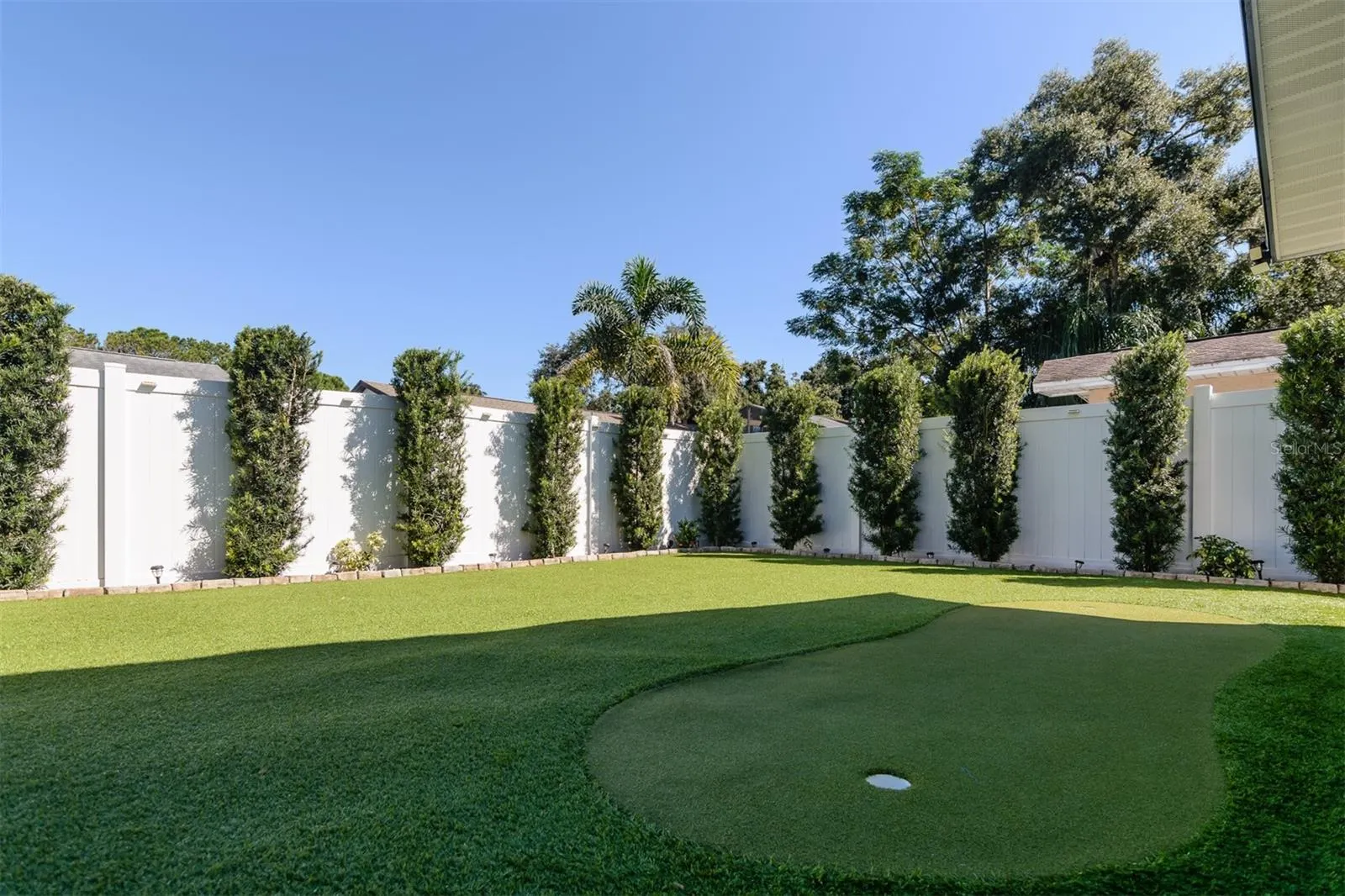 57 HARBOR OAKS CIR