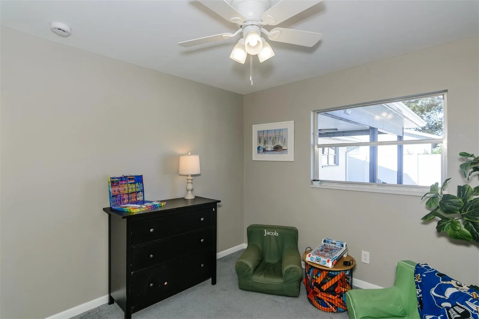 57 HARBOR OAKS CIR