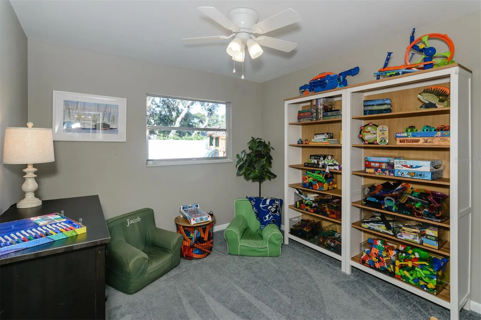 57 HARBOR OAKS CIR