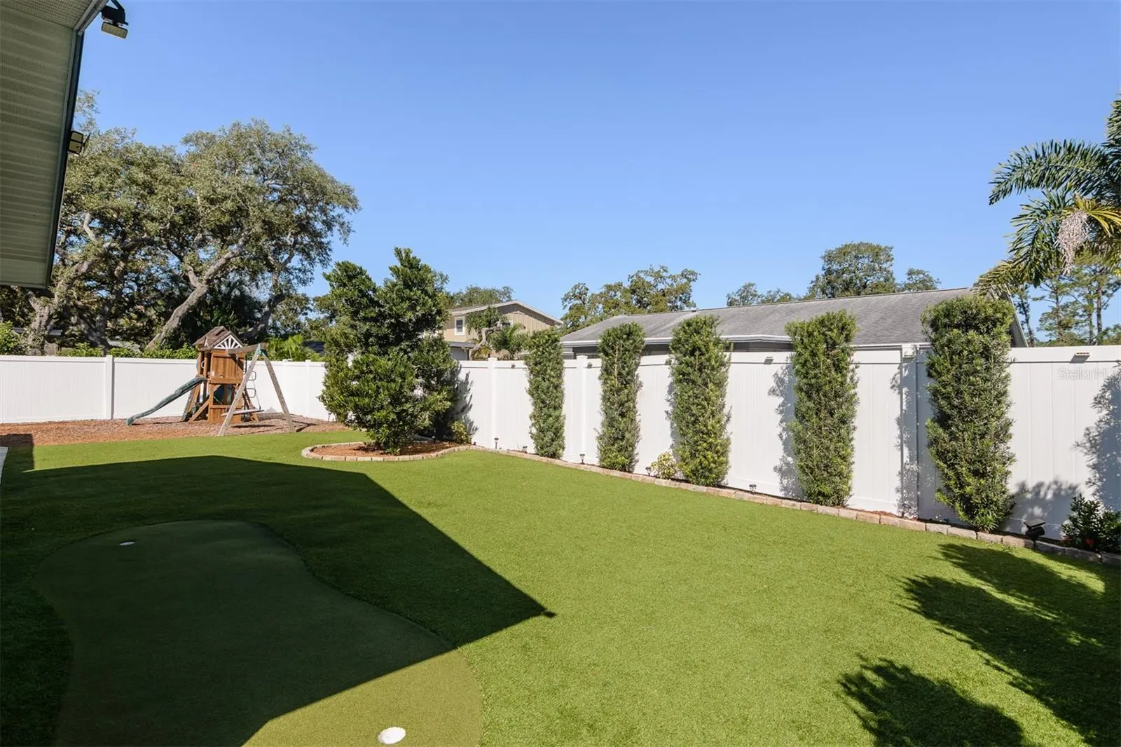 57 HARBOR OAKS CIR