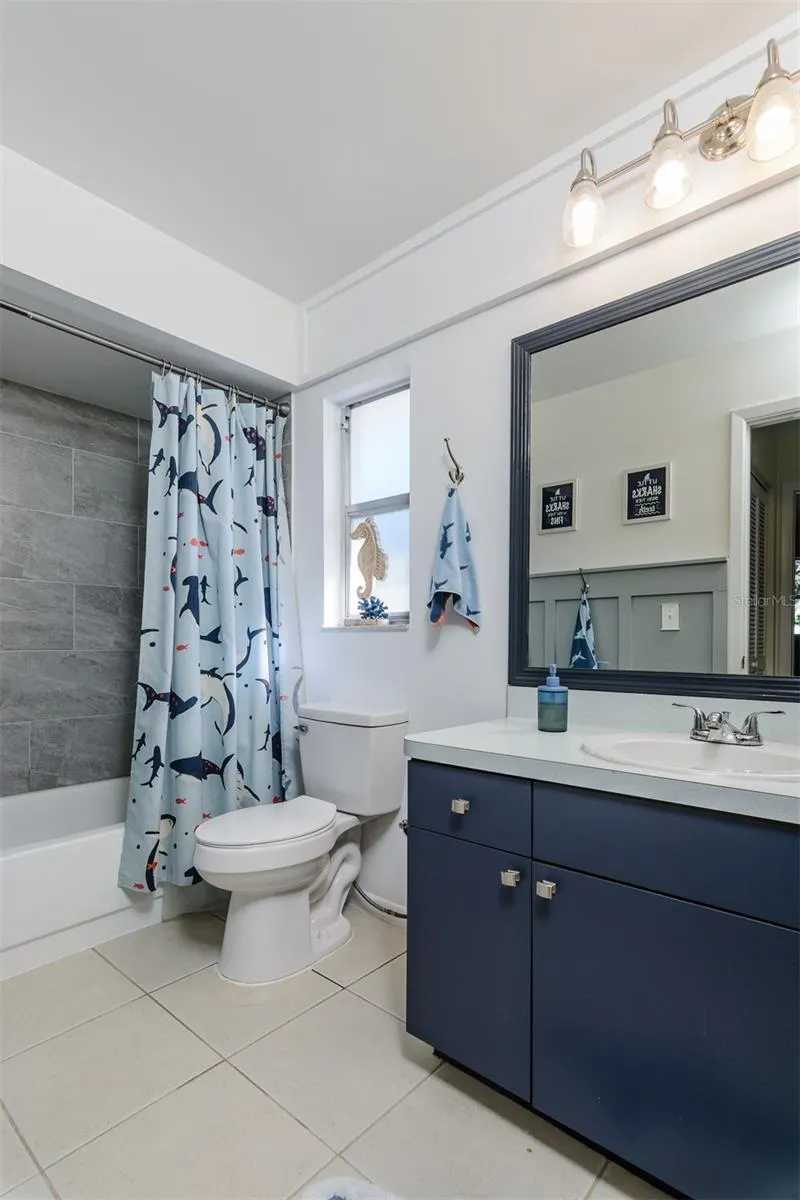 57 HARBOR OAKS CIR