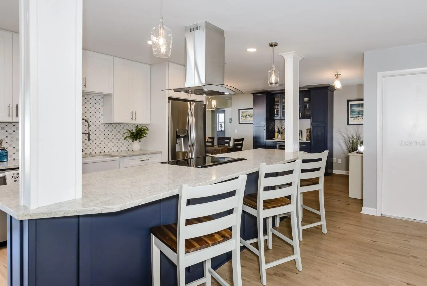 57 HARBOR OAKS CIR
