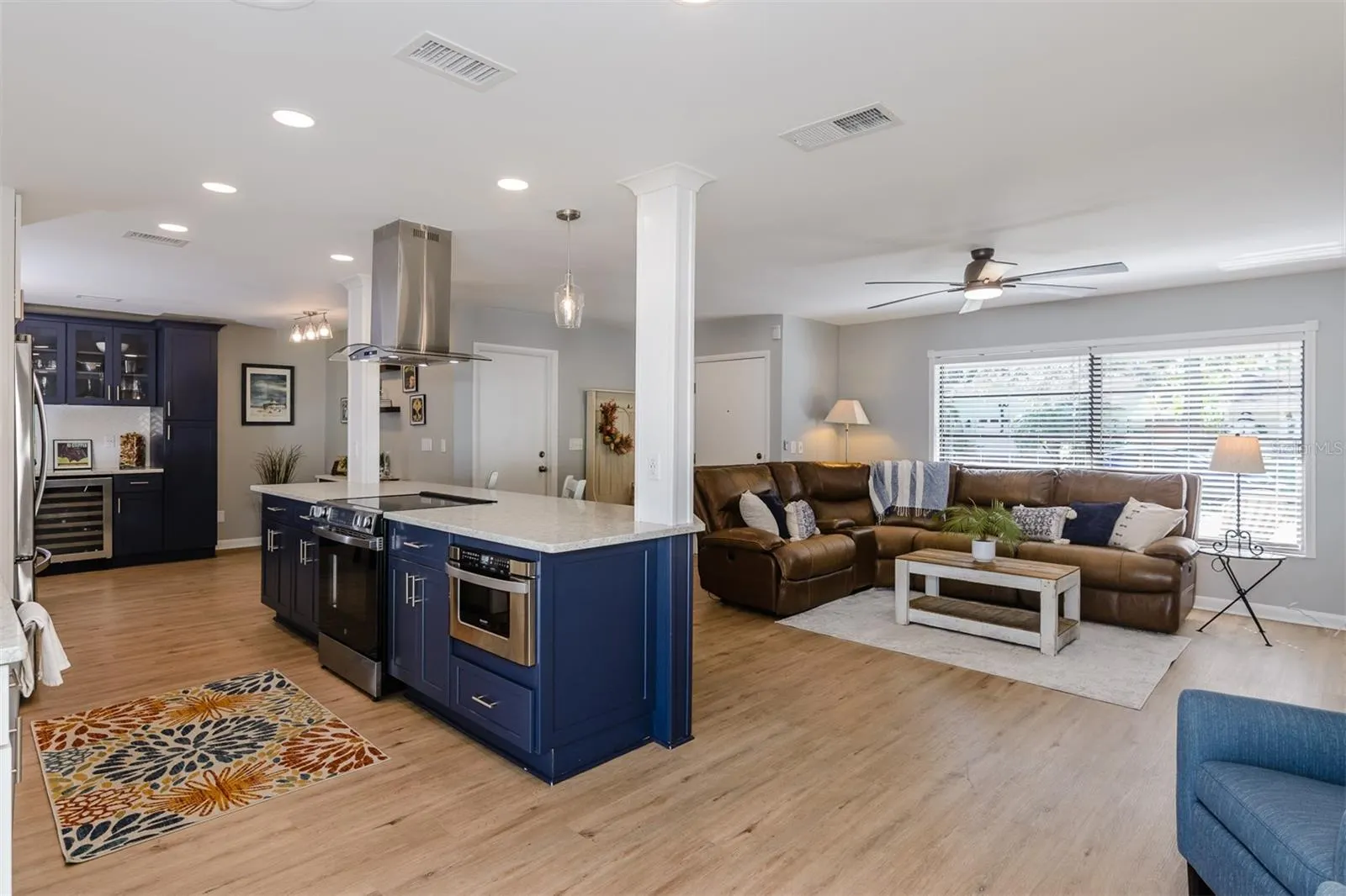 57 HARBOR OAKS CIR