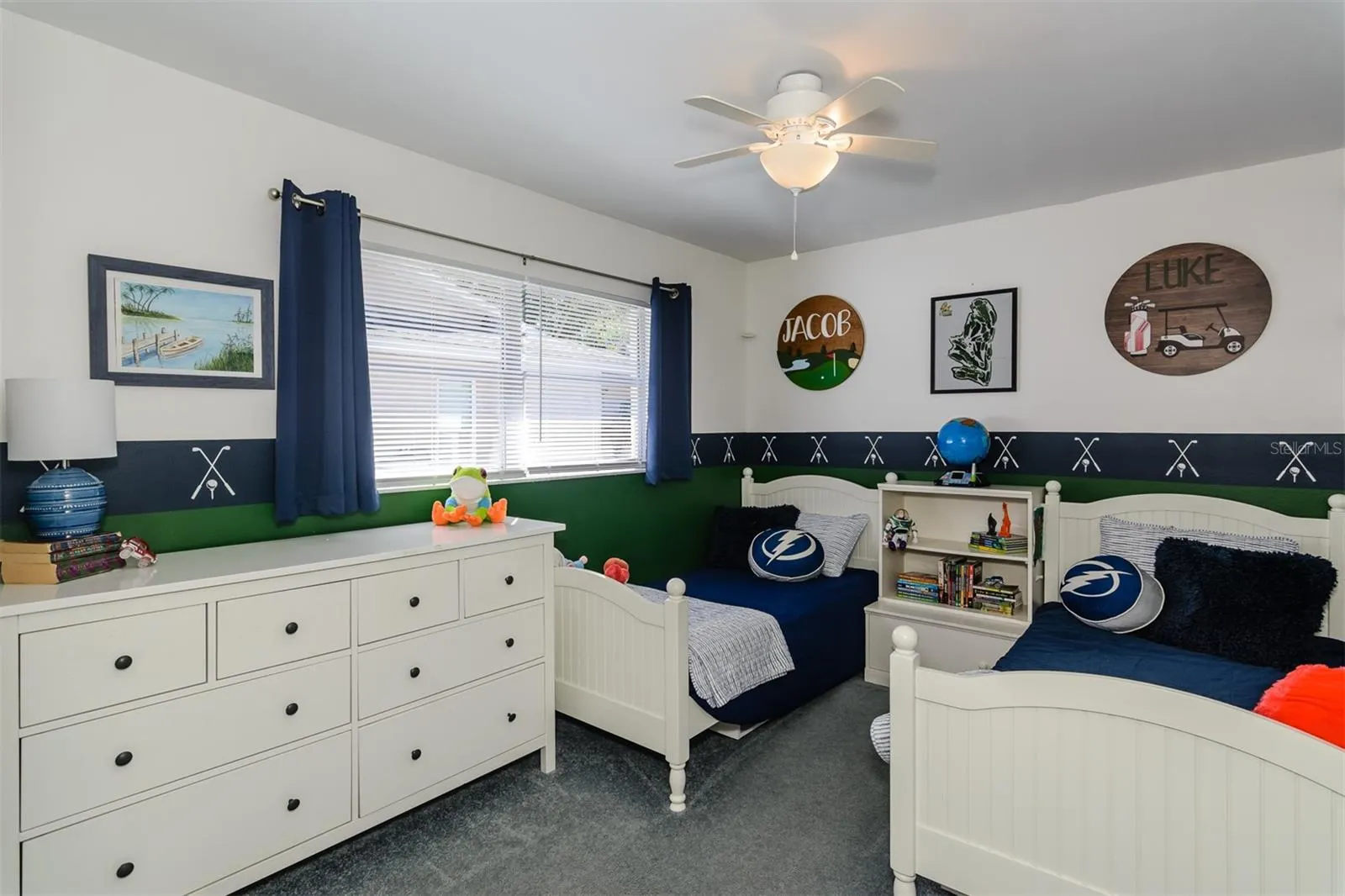 57 HARBOR OAKS CIR