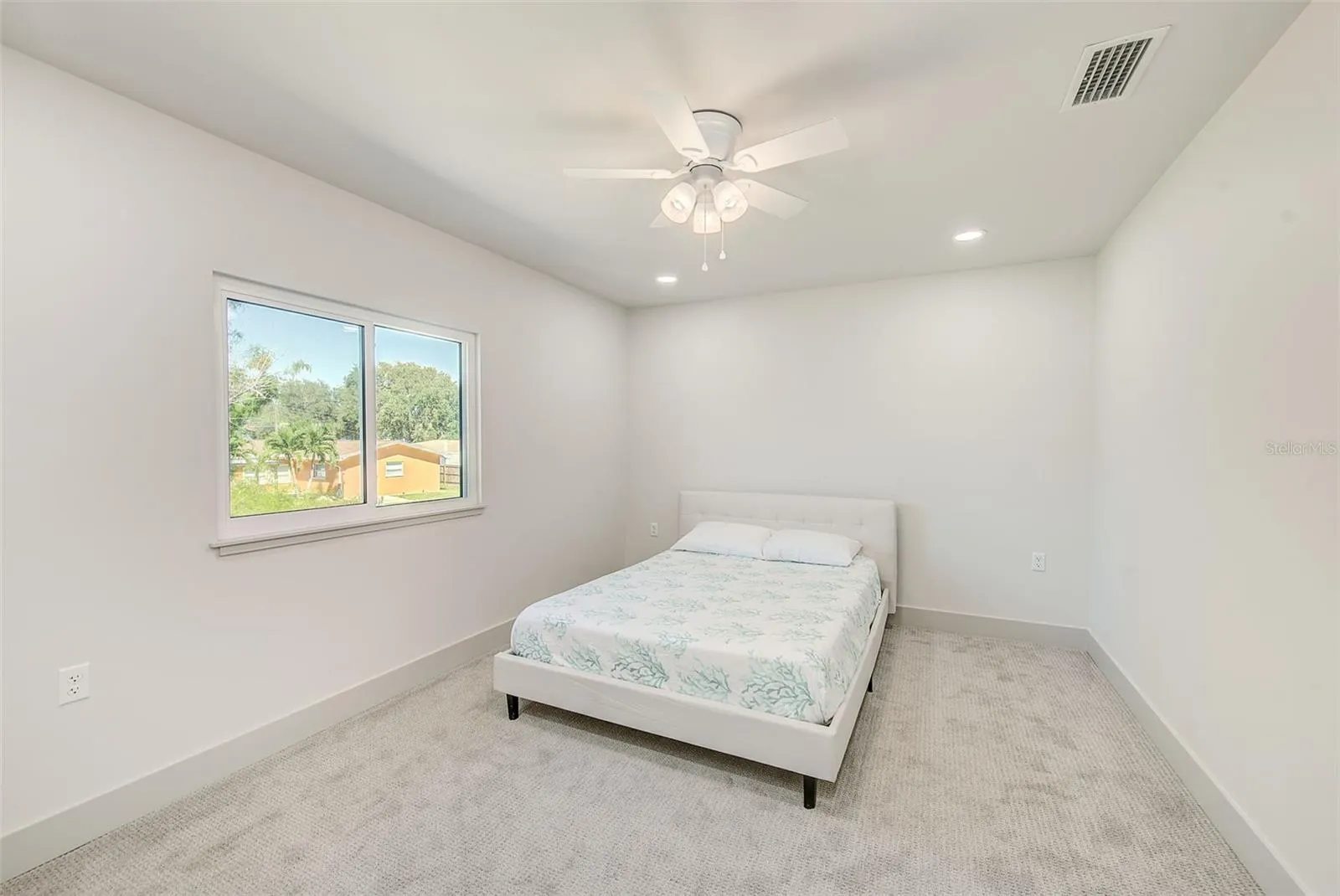 362 GATEWOOD DR