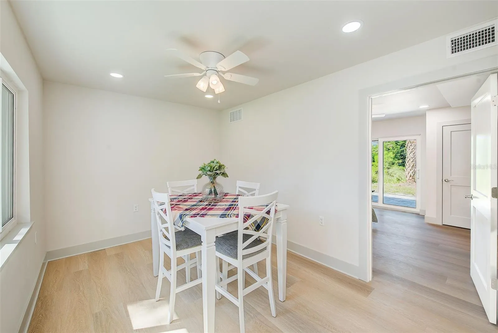 362 GATEWOOD DR