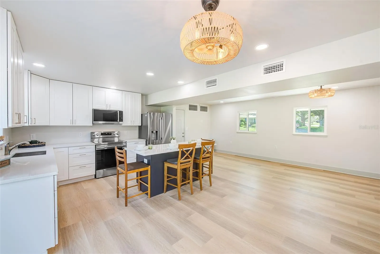 362 GATEWOOD DR