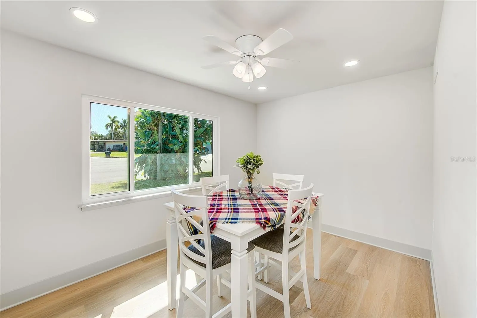 362 GATEWOOD DR