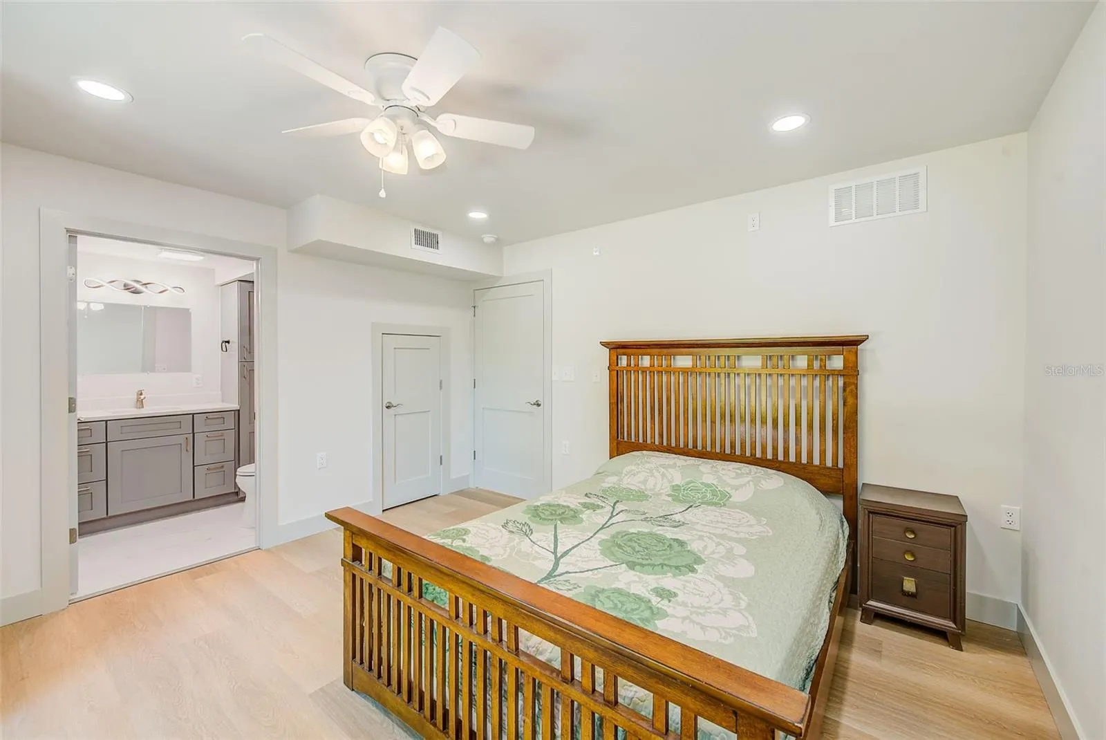 362 GATEWOOD DR