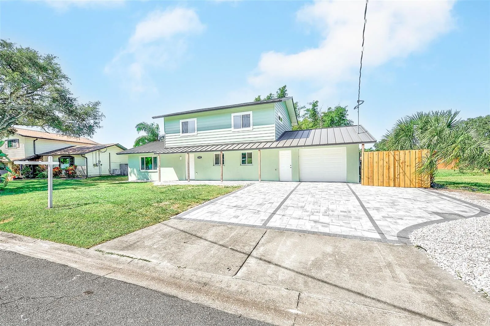 362 GATEWOOD DR