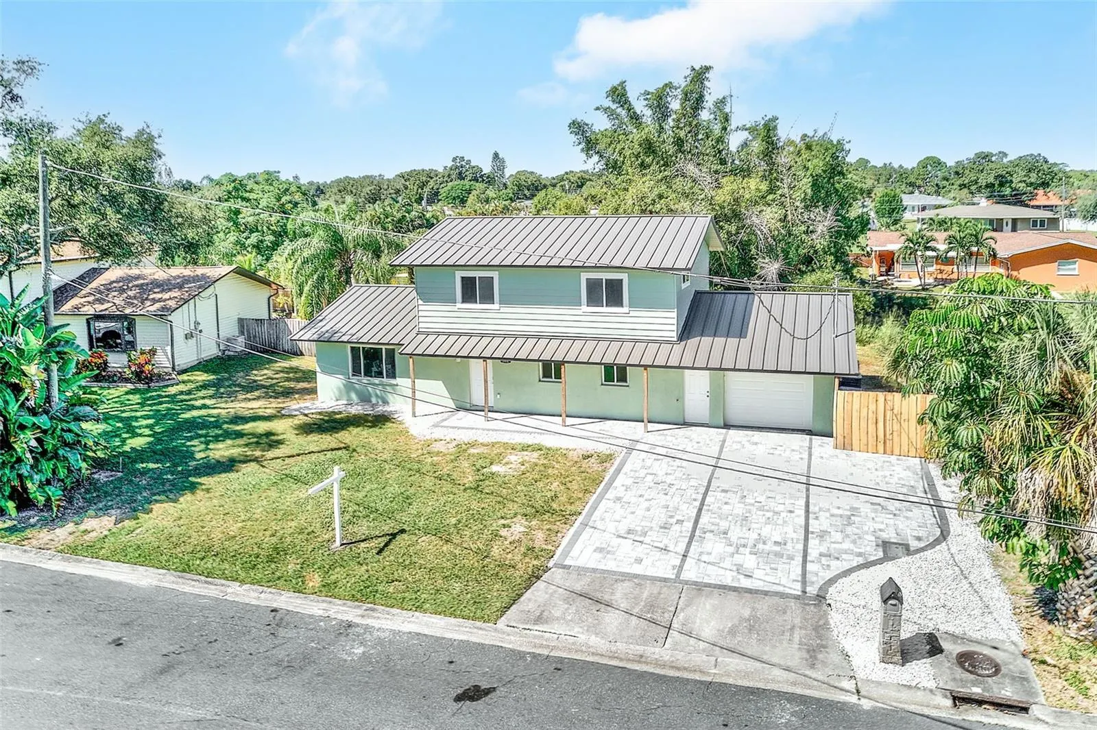 362 GATEWOOD DR