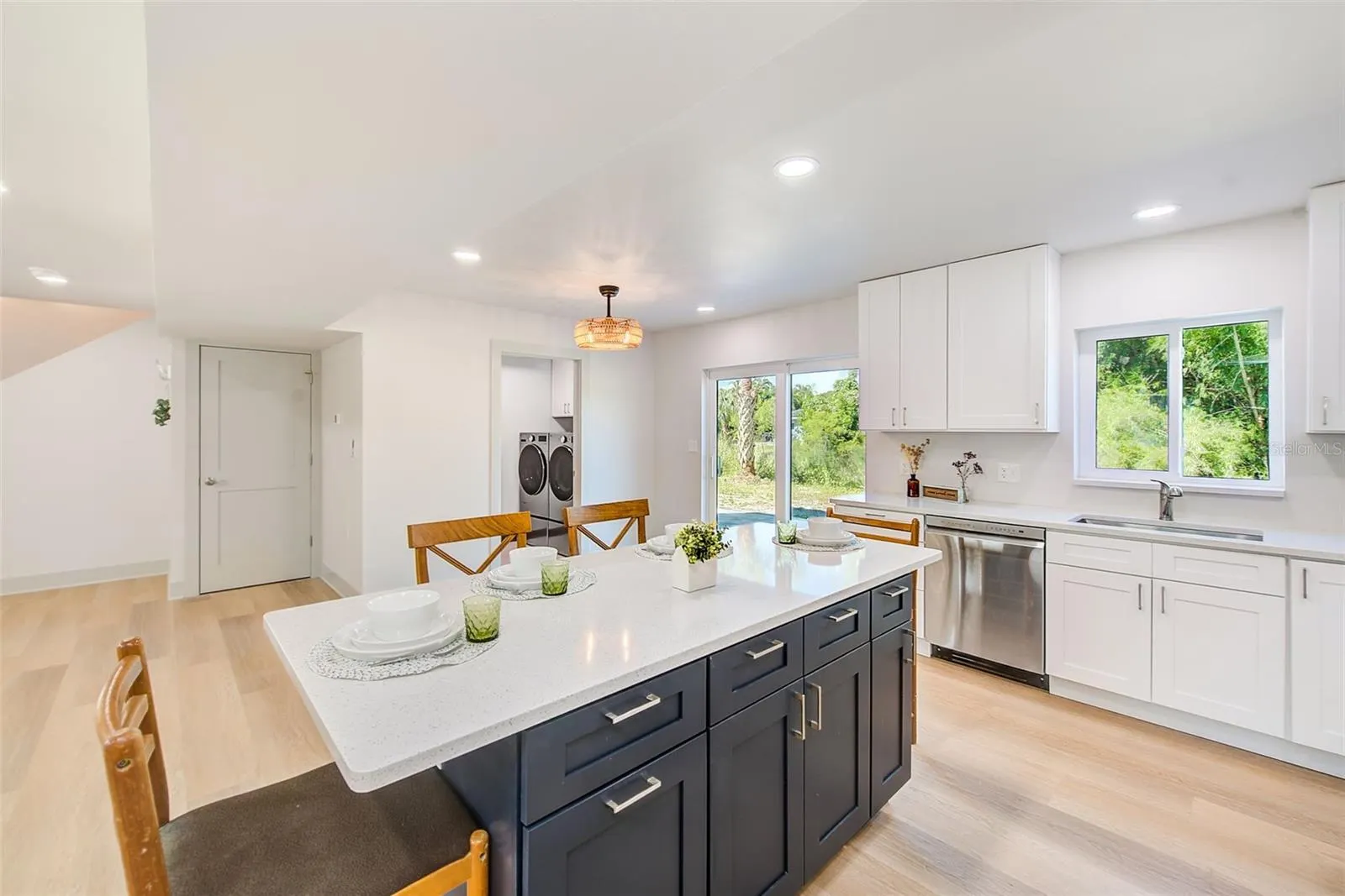 362 GATEWOOD DR
