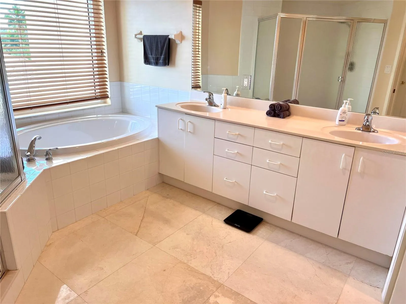 1180 GULF BLVD #306 #306