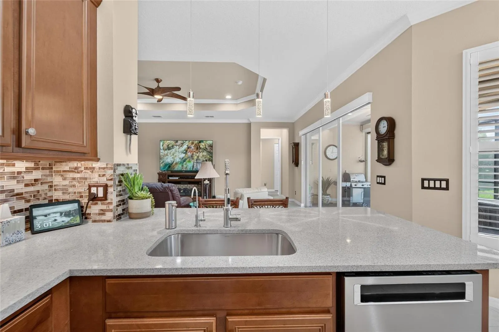 16301 GARNET GLEN PL