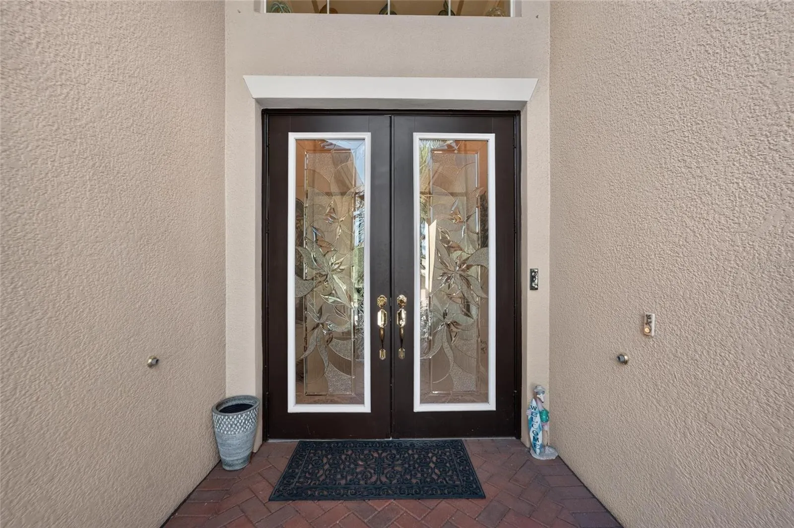 16301 GARNET GLEN PL