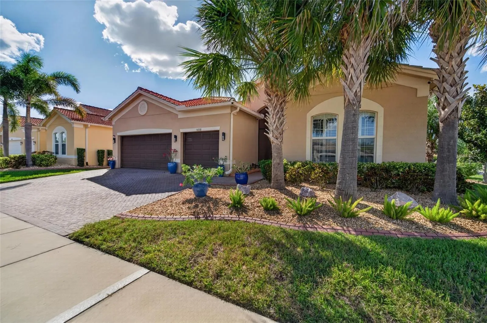 16301 GARNET GLEN PL