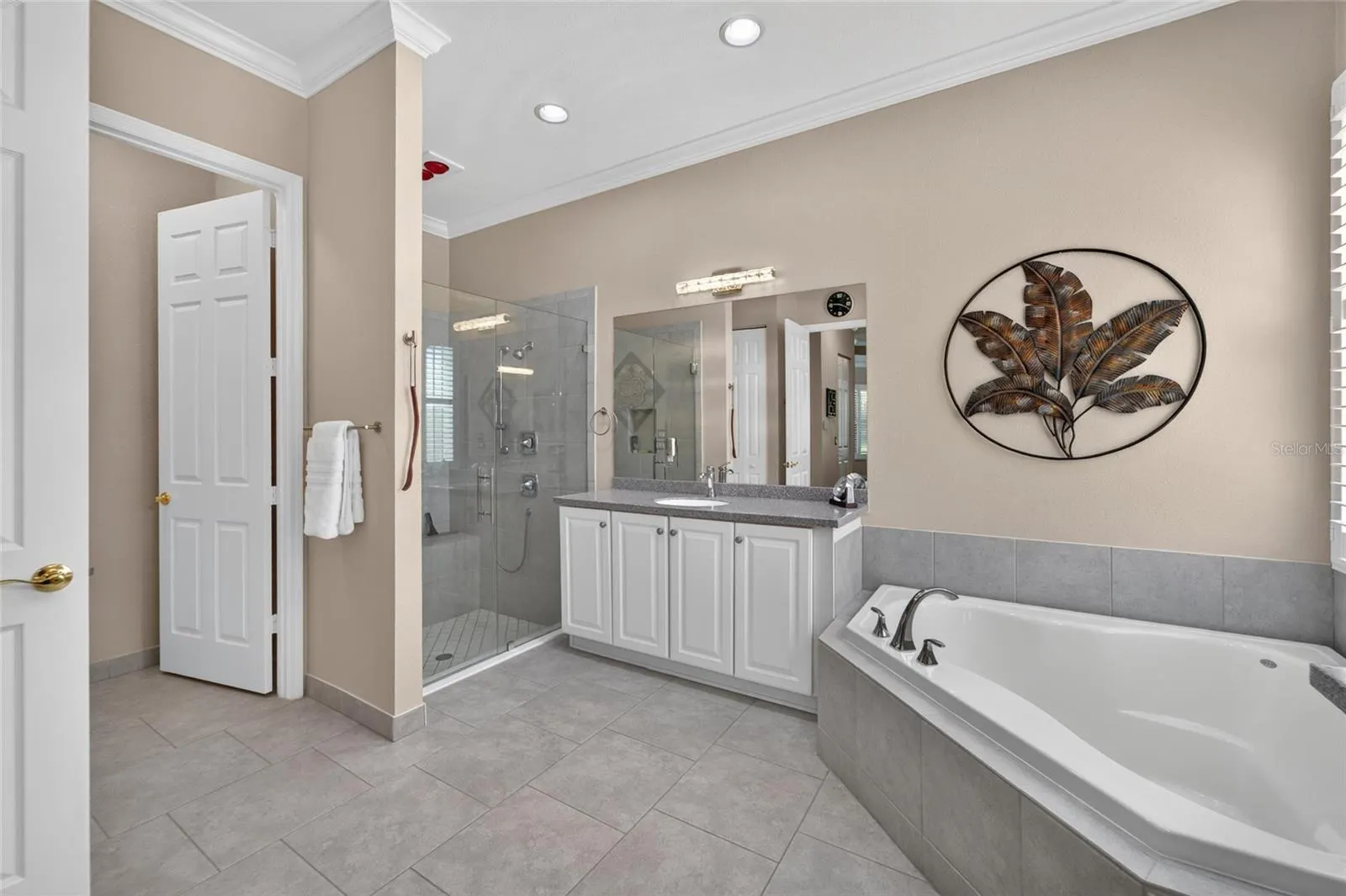 16301 GARNET GLEN PL