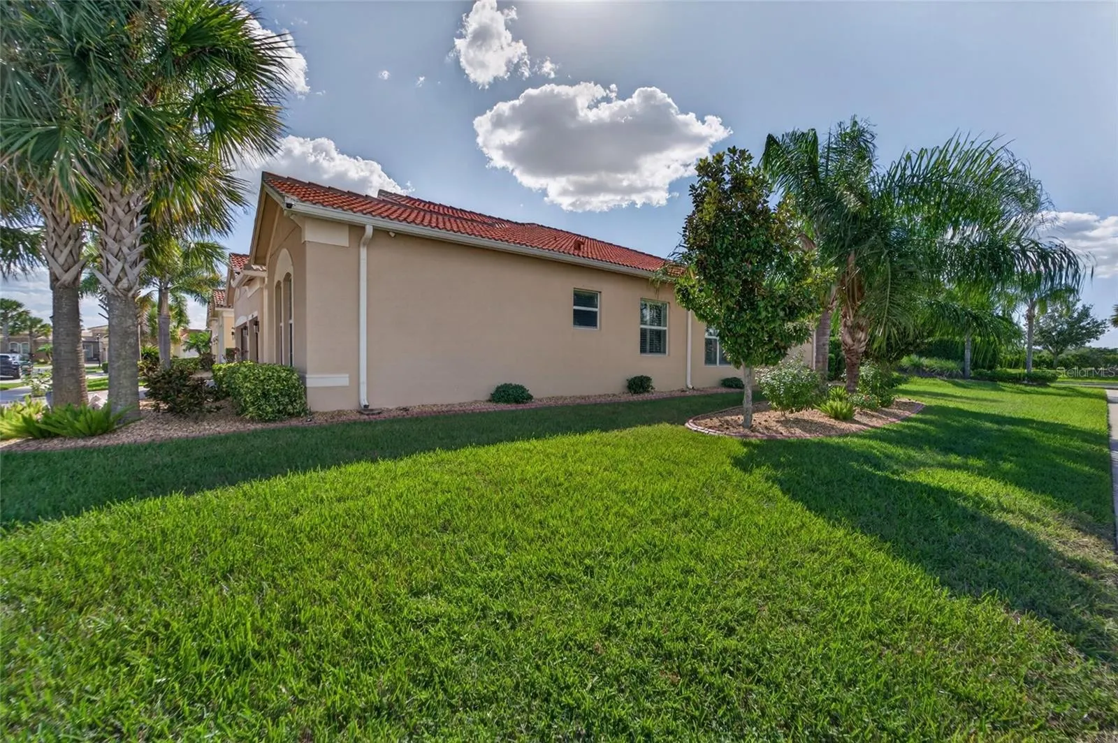 16301 GARNET GLEN PL