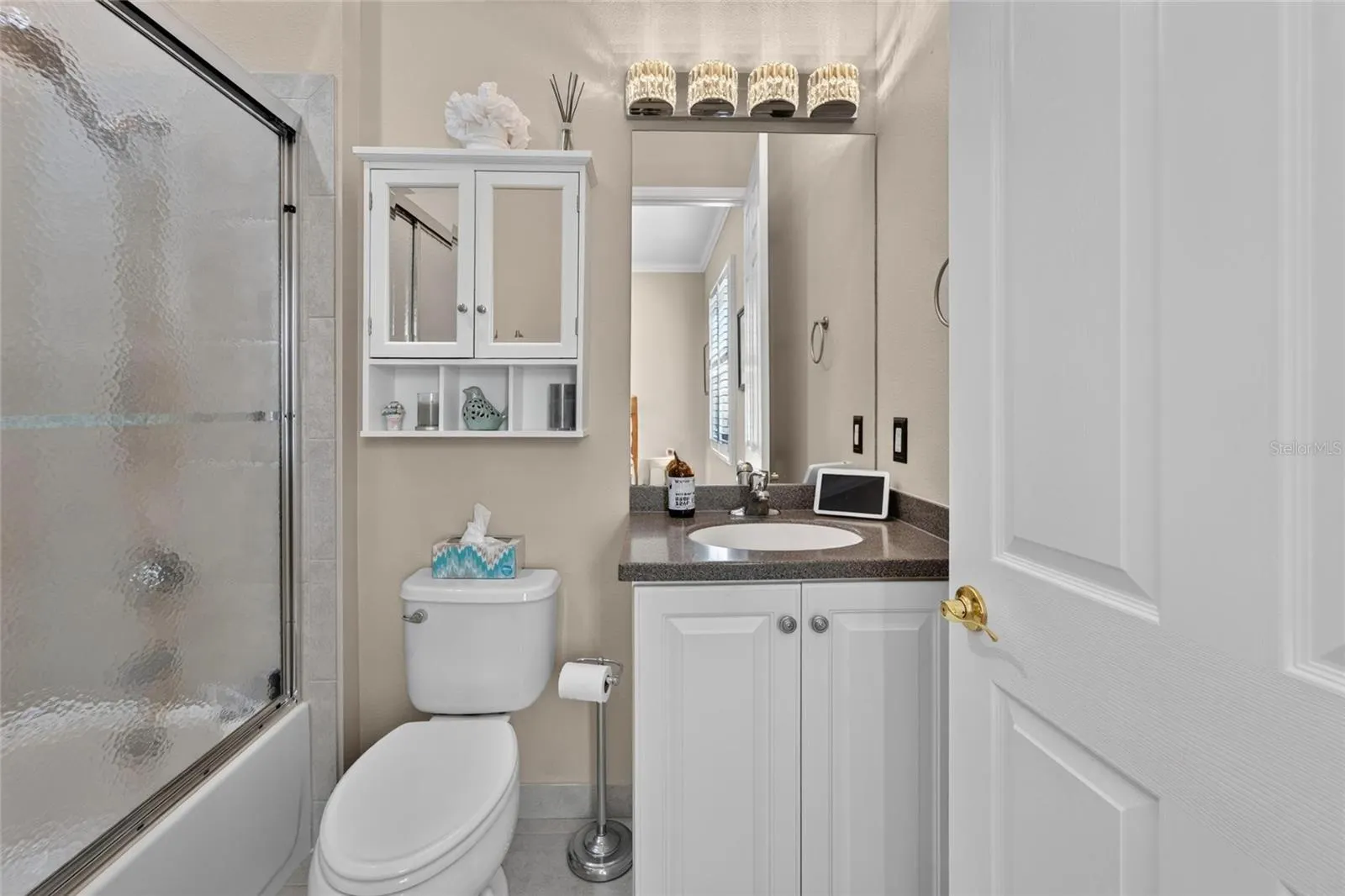 16301 GARNET GLEN PL