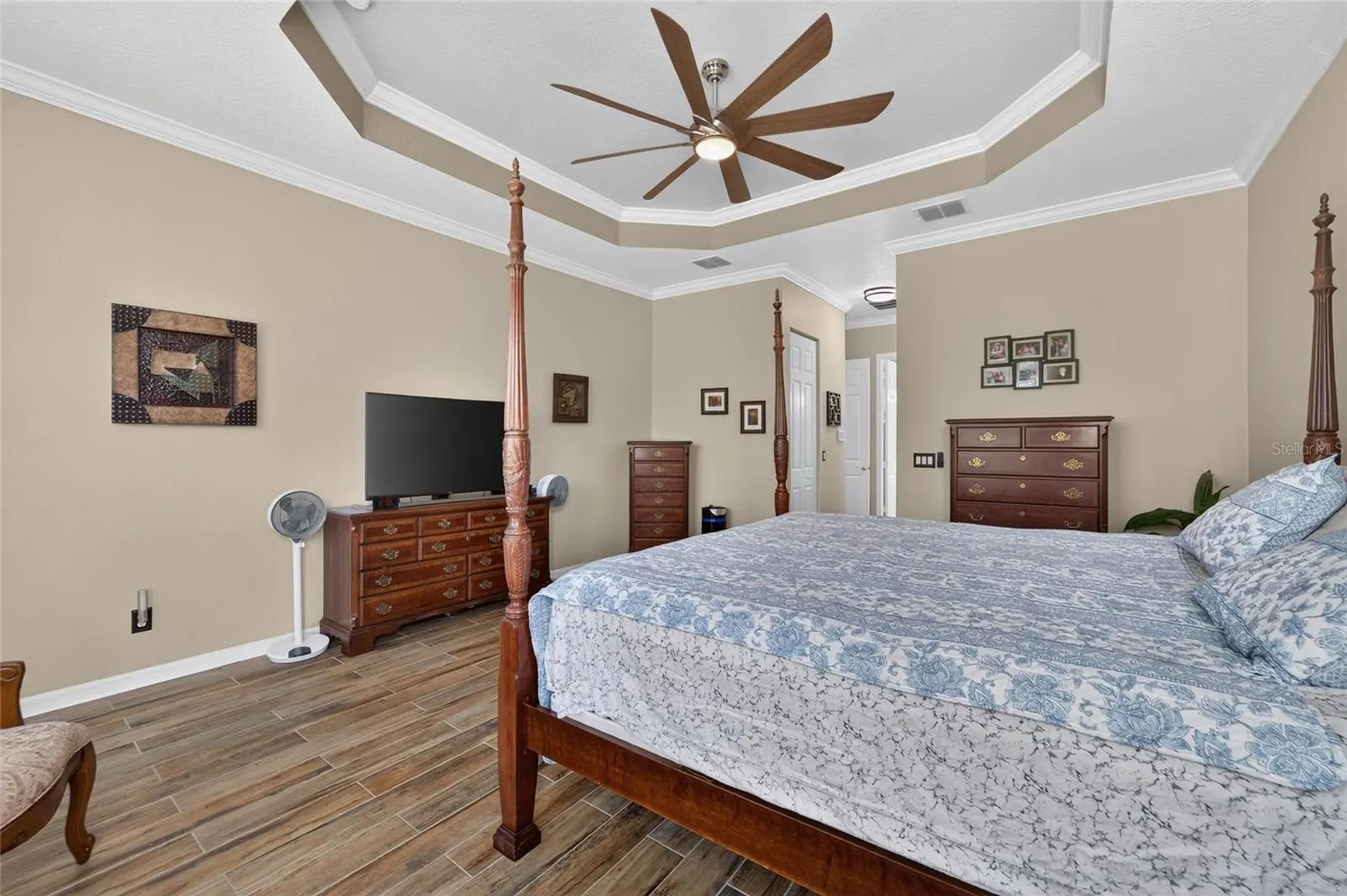16301 GARNET GLEN PL