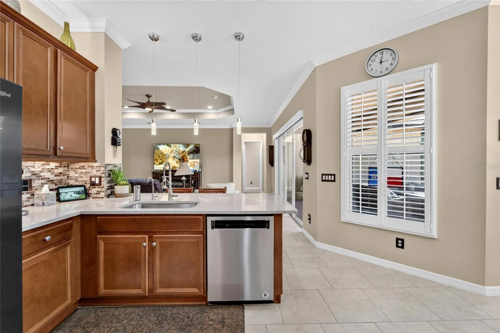 16301 GARNET GLEN PL