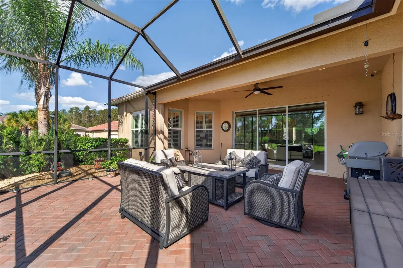 16301 GARNET GLEN PL
