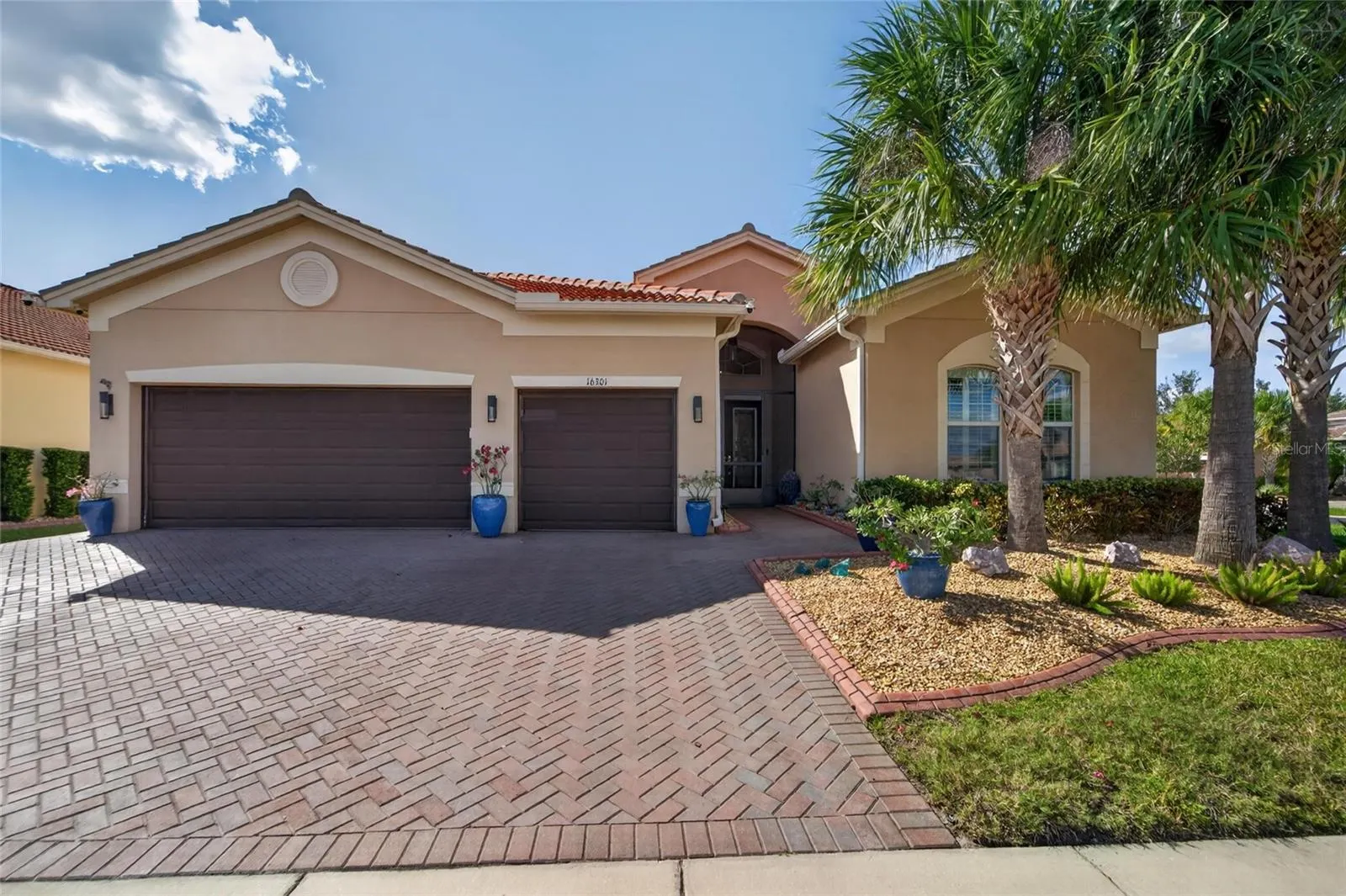 16301 GARNET GLEN PL