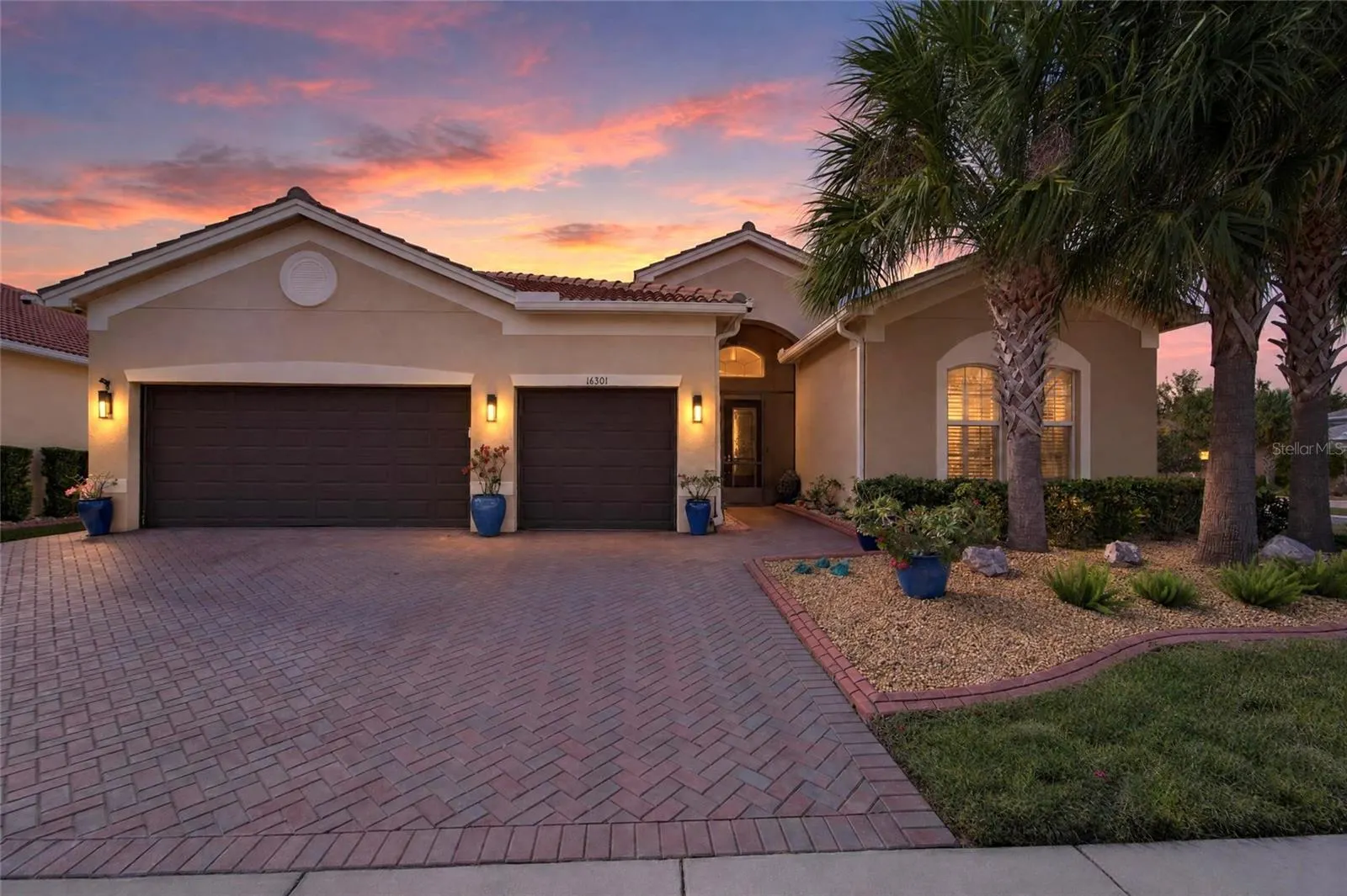 16301 GARNET GLEN PL