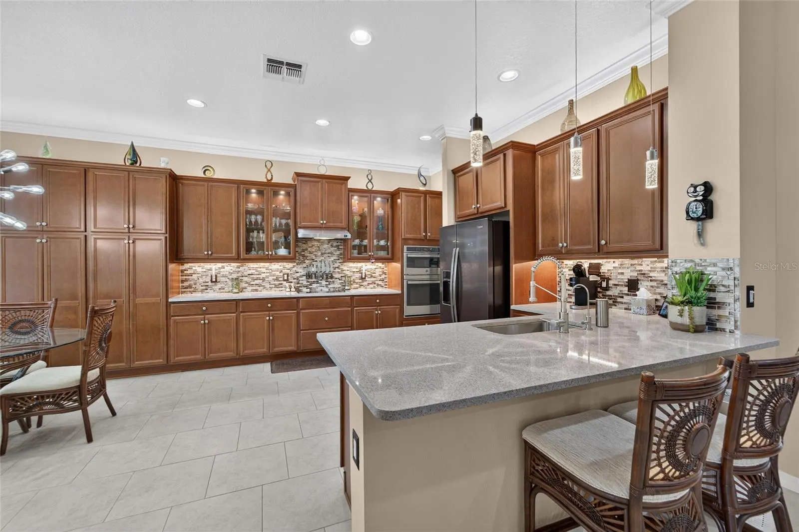 16301 GARNET GLEN PL
