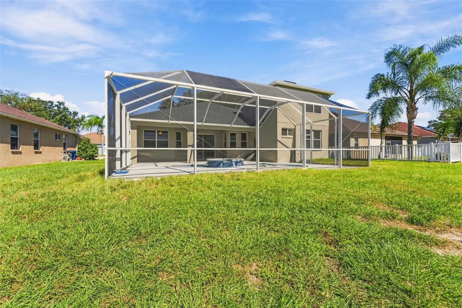 11617 GROVE ARCADE DR