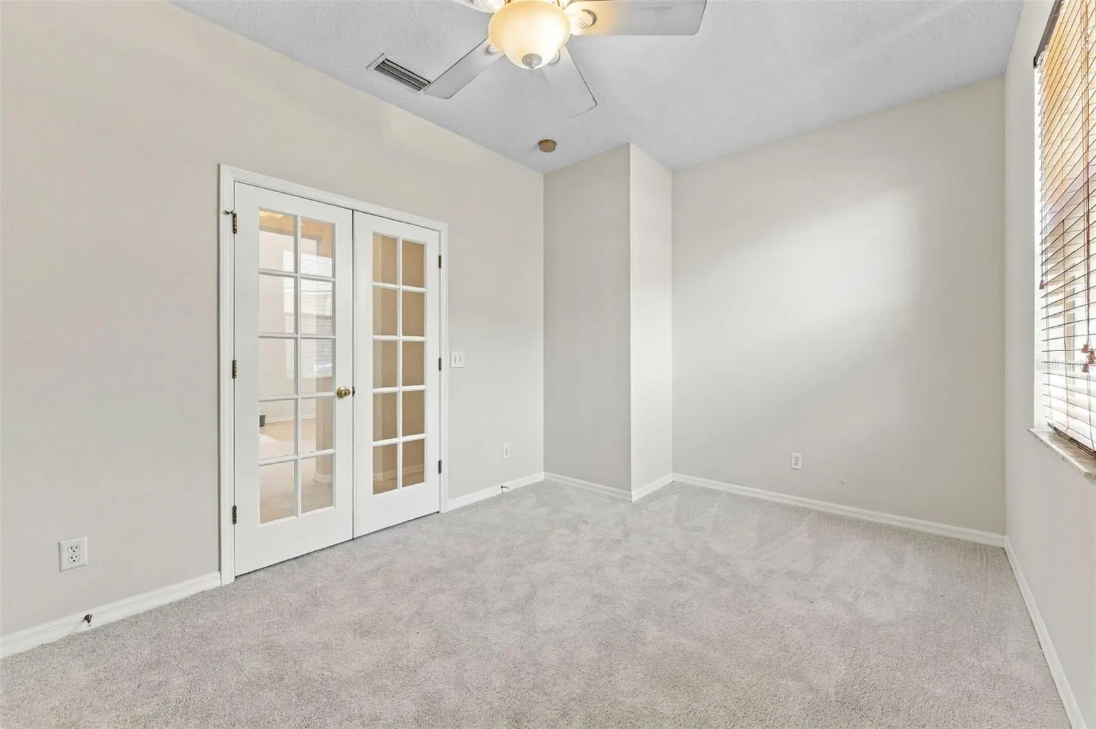 11617 GROVE ARCADE DR