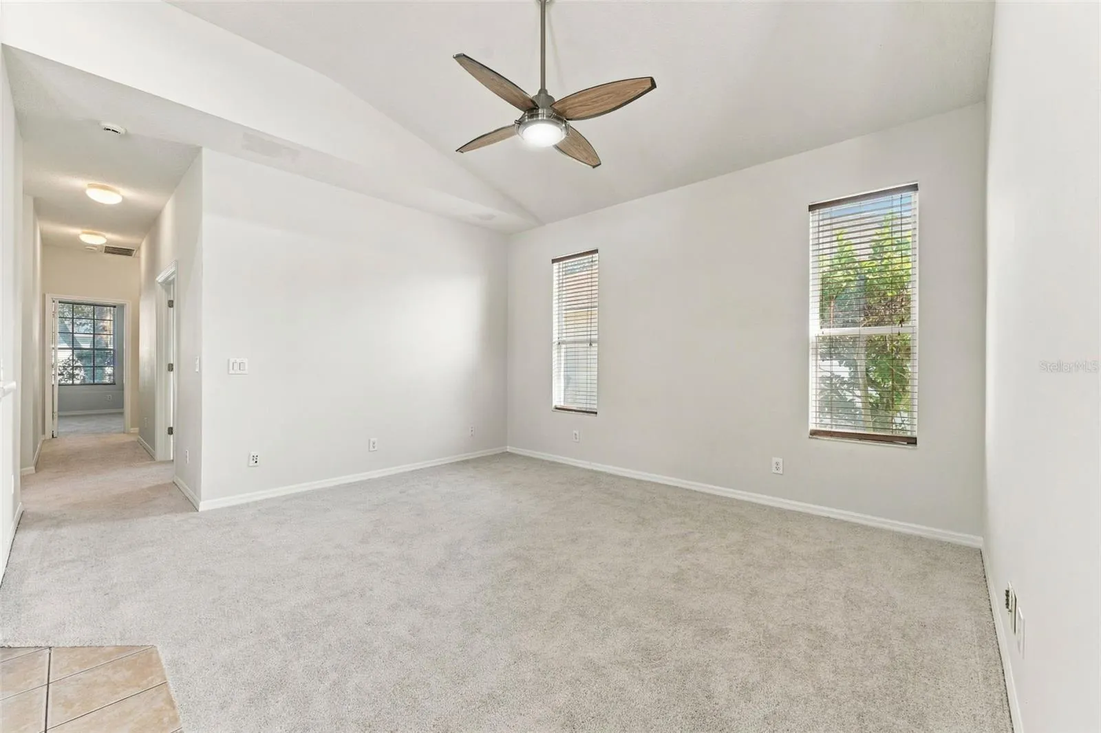 11617 GROVE ARCADE DR