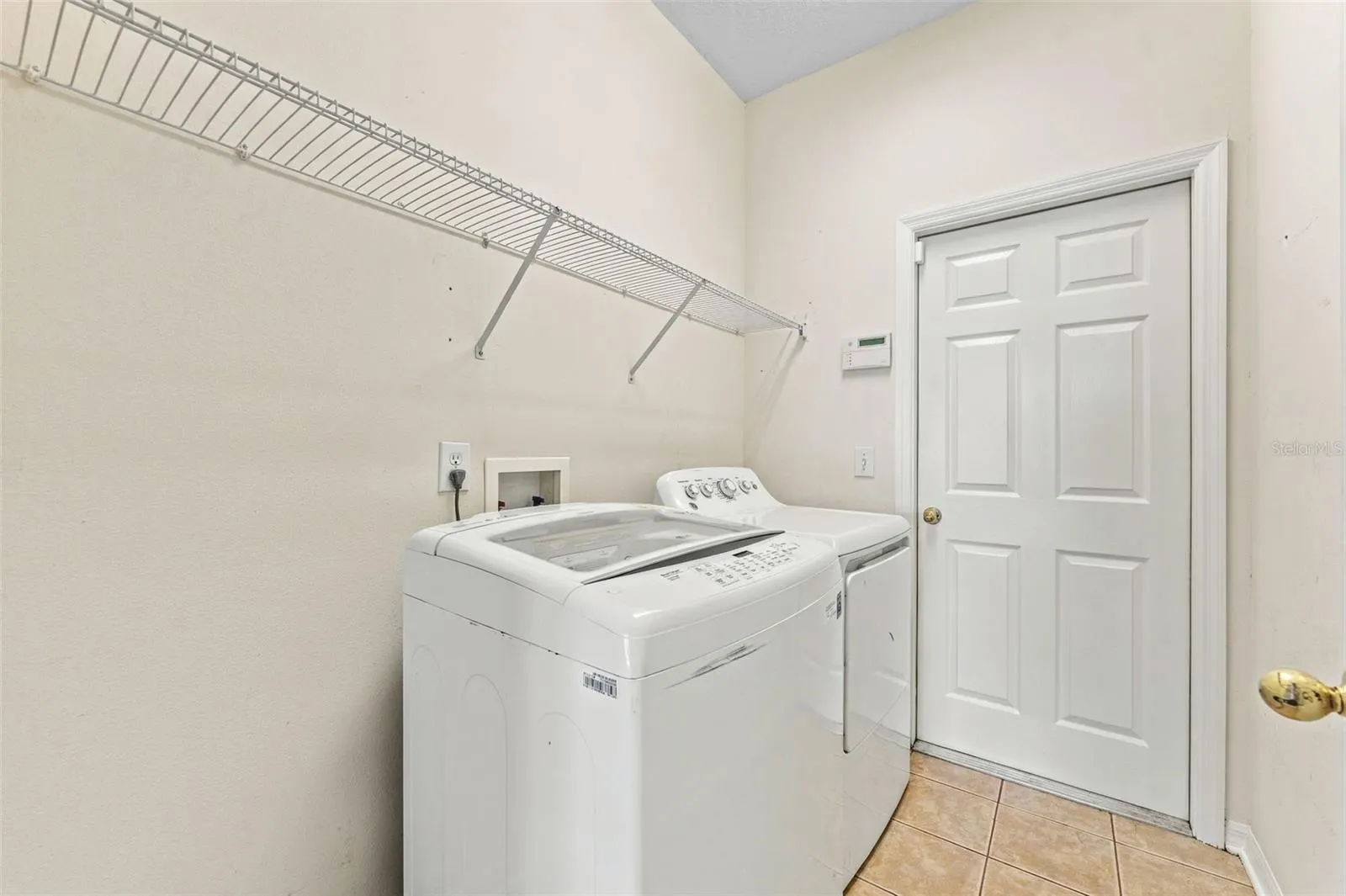 11617 GROVE ARCADE DR