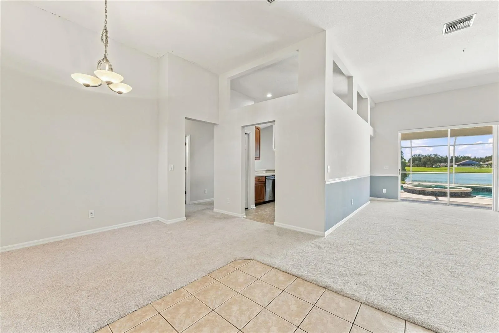 11617 GROVE ARCADE DR