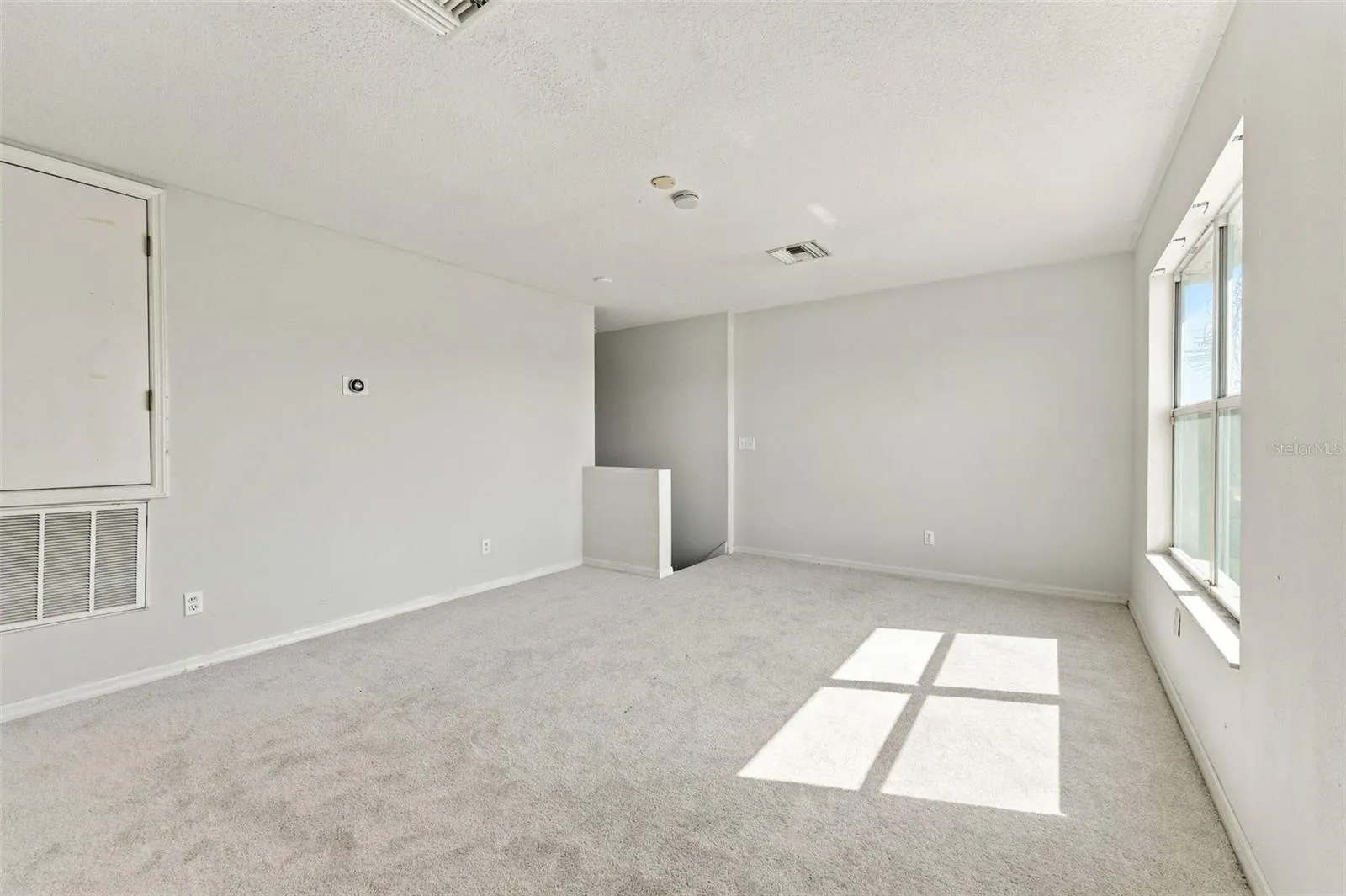 11617 GROVE ARCADE DR