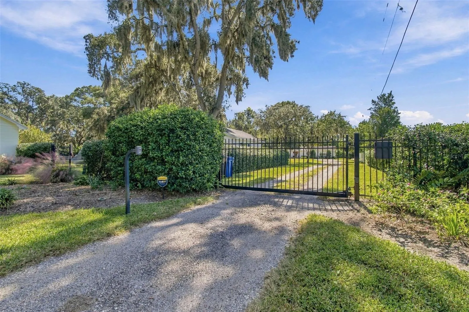 9450 ROBERTS RD