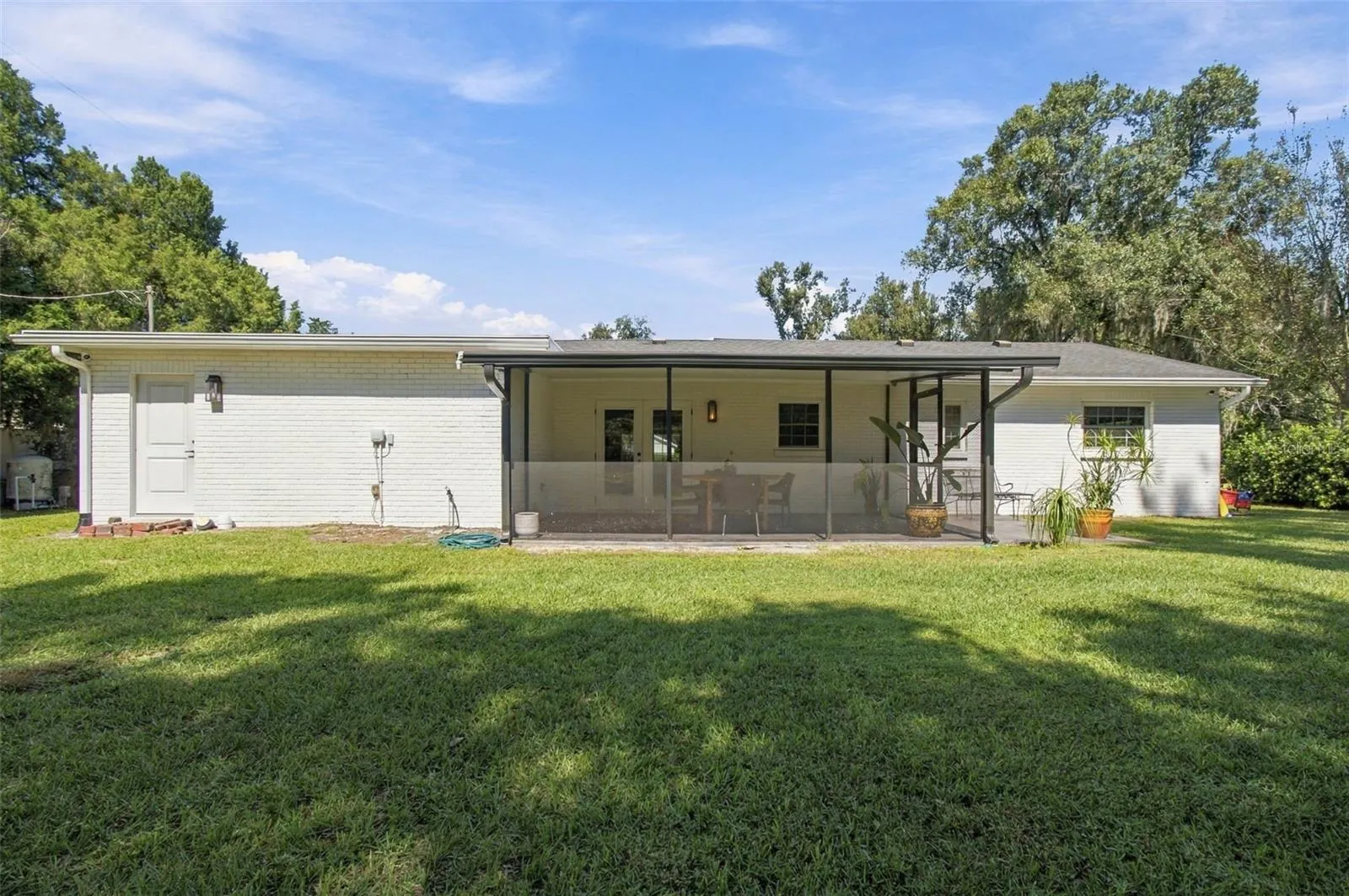 9450 ROBERTS RD