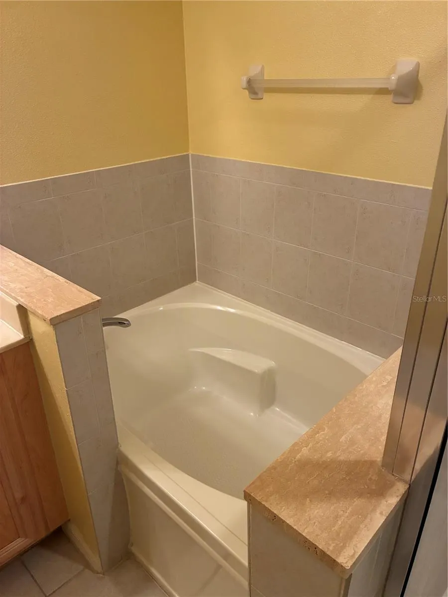 20105 WEEPING LAUREL PL