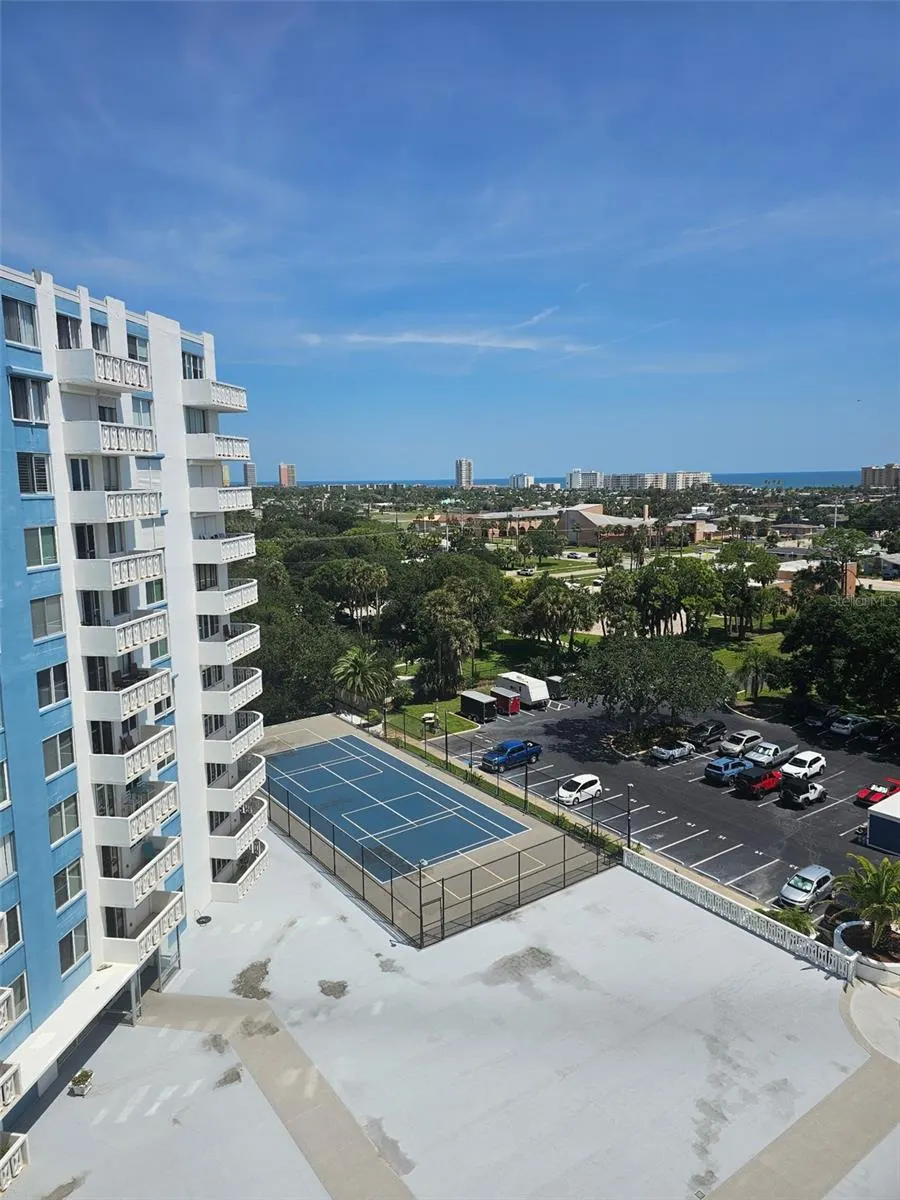 925 N HALIFAX AVE #909 #909