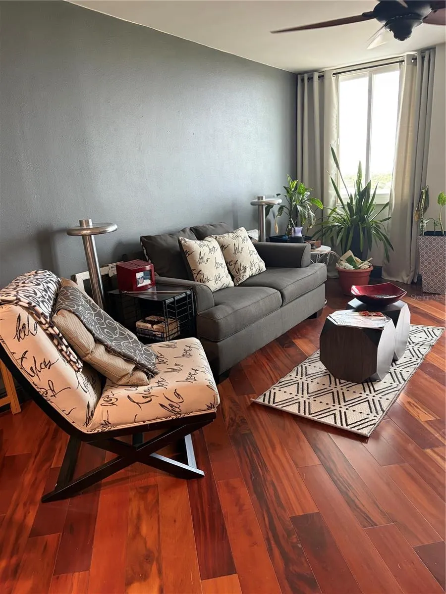 925 N HALIFAX AVE #909 #909